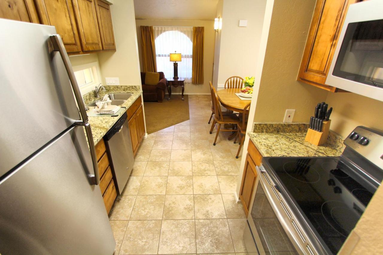 Villas At Southgate St. George Bagian luar foto